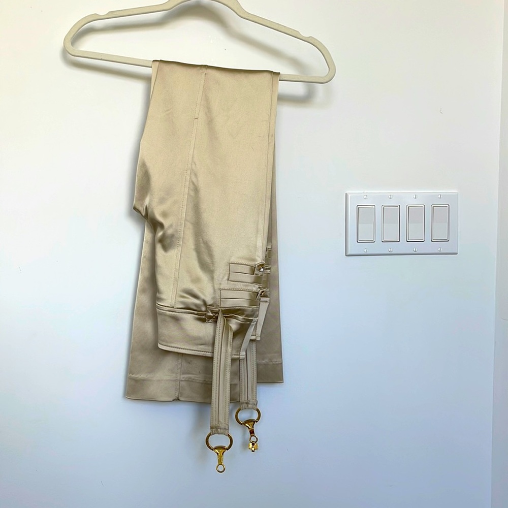 Golden dress pants with own belt